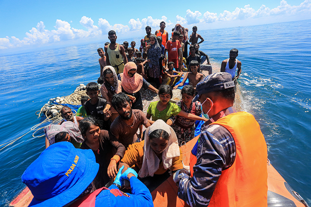 約70人が海上で死亡・行方不明　ロヒンギャ難民　今年最大の海難事故か