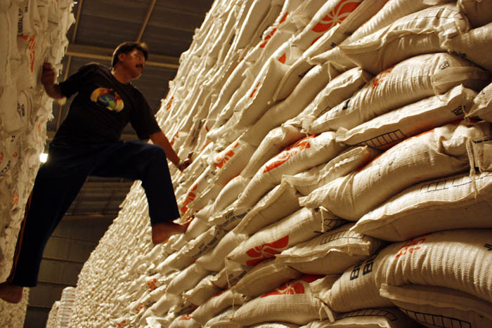 備蓄米６万トン確保　食糧需要増のラマダン前に　東ジャワ・マラン　食料調達公社