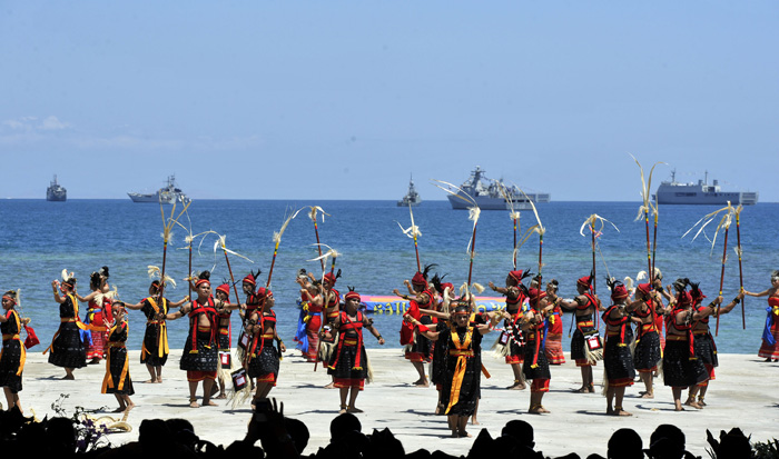 「世界水準の観光地に」　大統領がアピール　国際海洋博セイル・コモド 