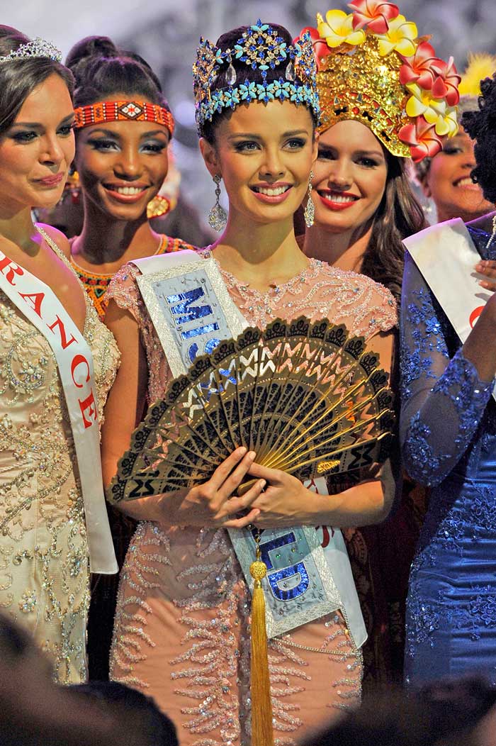 混乱なく全日程終える　バリ開催のミス・ワールド世界大会　フィリピン代表に栄冠