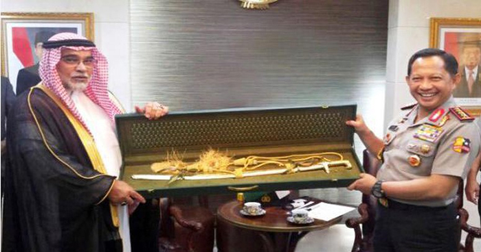 ☆サウジから「金の剣」