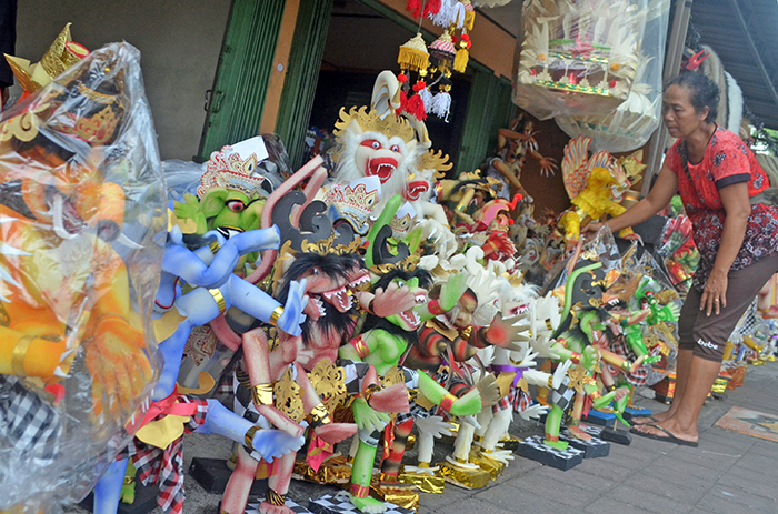店先にミニ・オゴオゴ