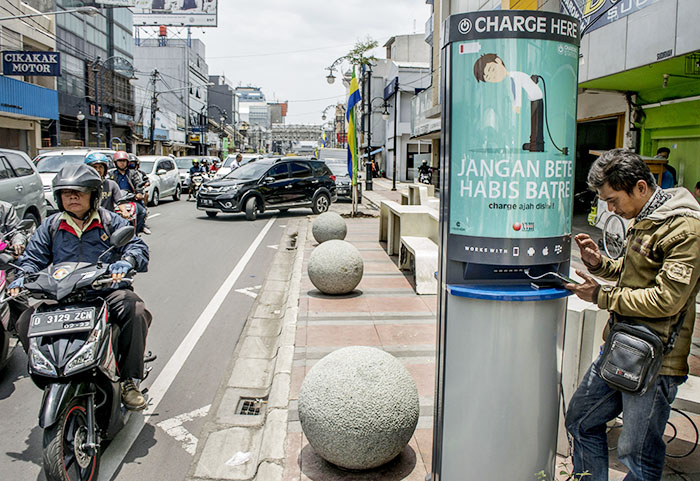 ☆どこでも充電できる街