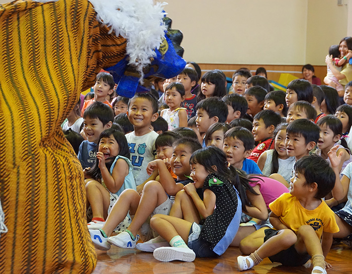 獅子舞がやって来た！　お正月コンサート　ＪＪＳ幼稚部