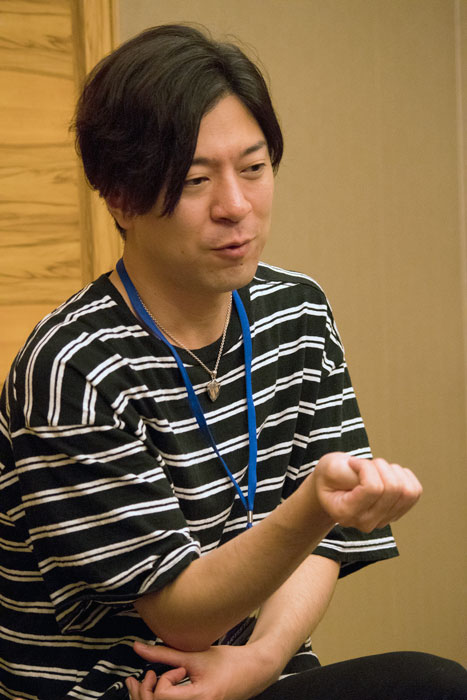 「好きなものを追求して」と語る岸田メルさん=13日