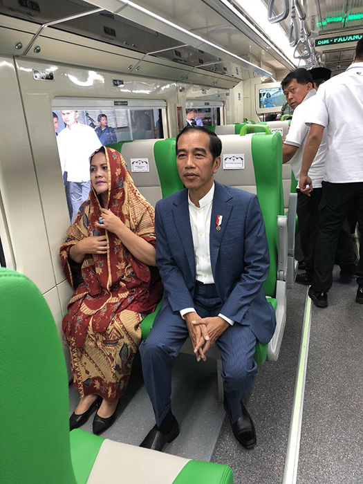 空港鉄道が開通　西スマトラ州パダン