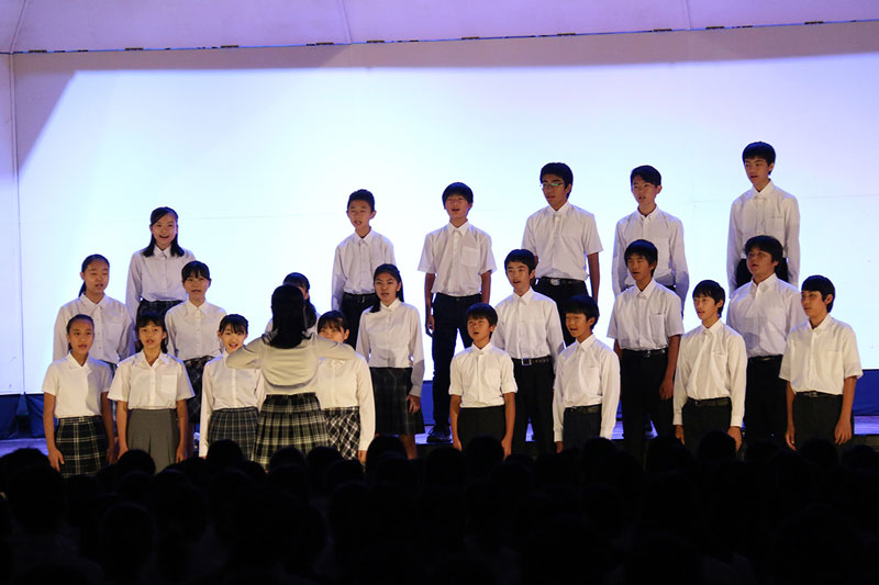 ２年２組がグランプリ　ＪＪＳ中学部合唱コン　250人が歌声届ける