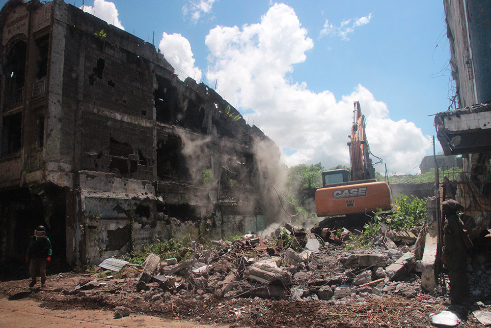 「繁栄」取り戻せるか　住民は自宅再建求める　マラウィの旧戦闘地域