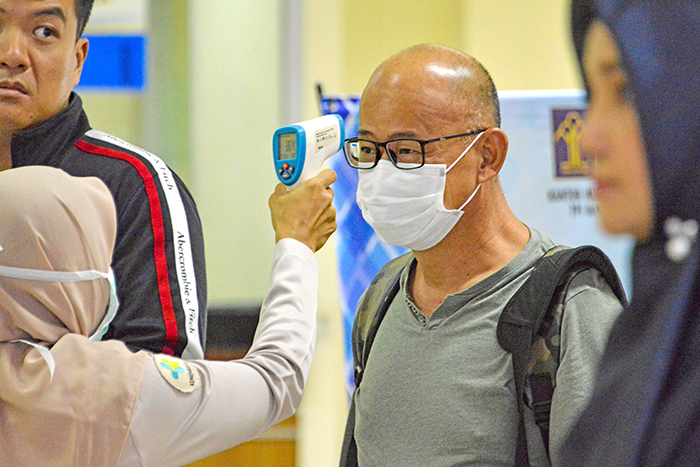 新型肺炎  各地で警戒強化