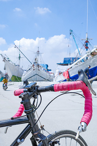 手作り感満載の小旅行　自転車で市街地ポタ　スンダクラパ港