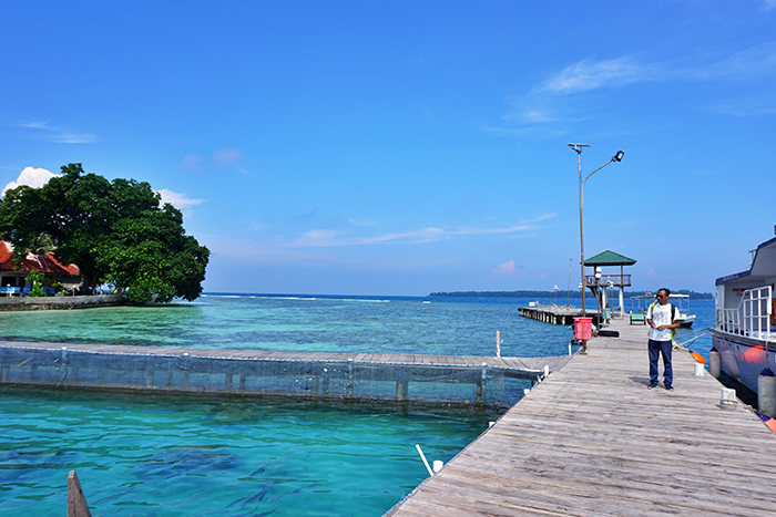 手軽に行けるリゾート地　ジャカルタ沖　プロウスリブ・プトリ島