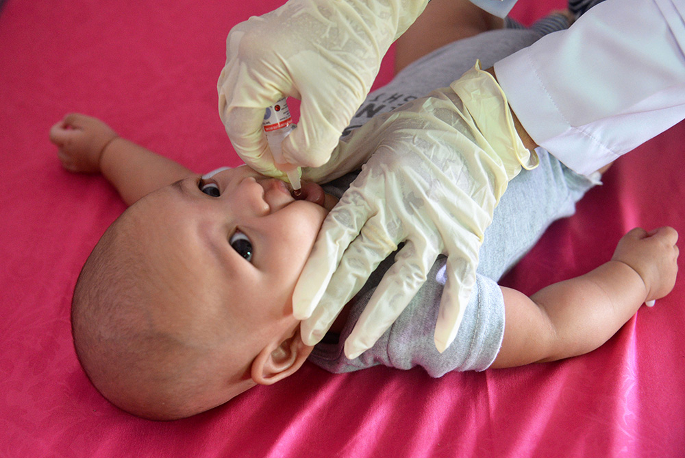 乳幼児に予防接種を