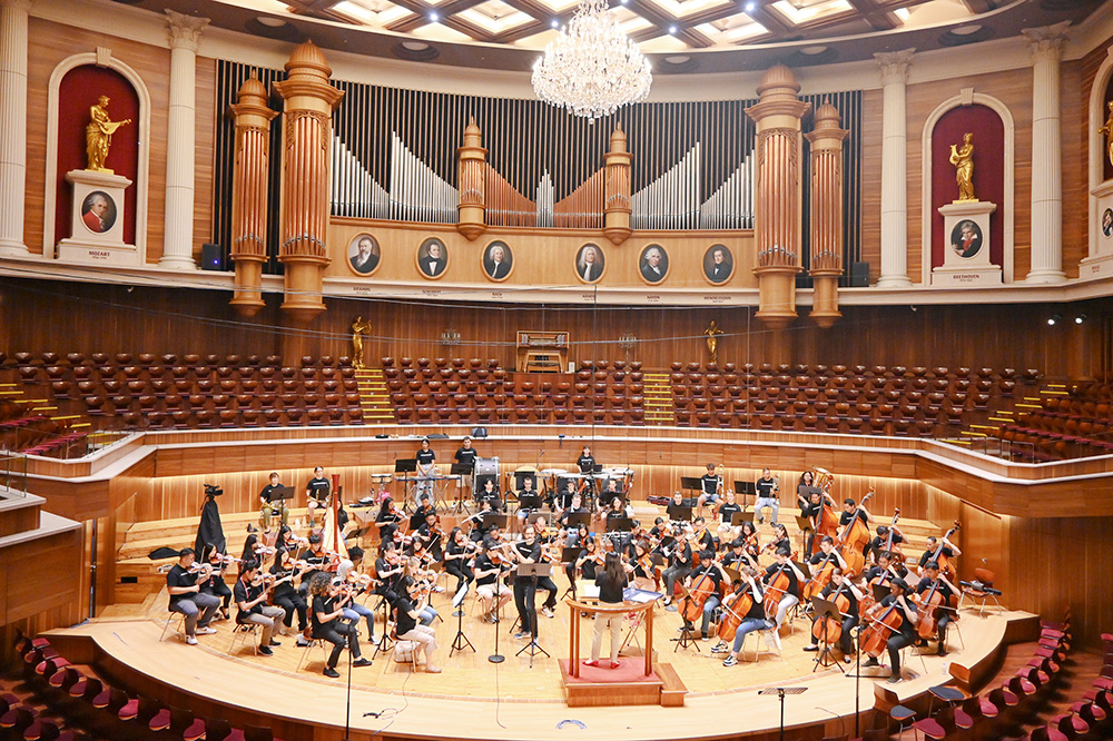 【新生活特集】　本格的な音楽ホールで　日本人音楽家も演奏　アウラ・シンフォニア・ジャカルタ