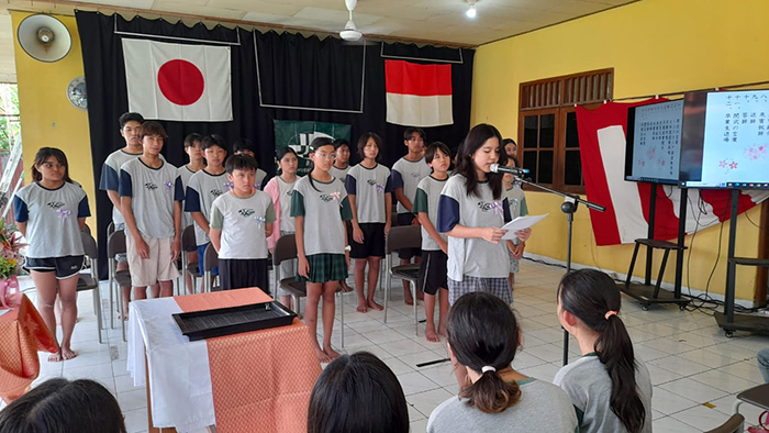 泣き虫な学年、それぞれの道へ   バリ日本語補習校   保護者と二人三脚