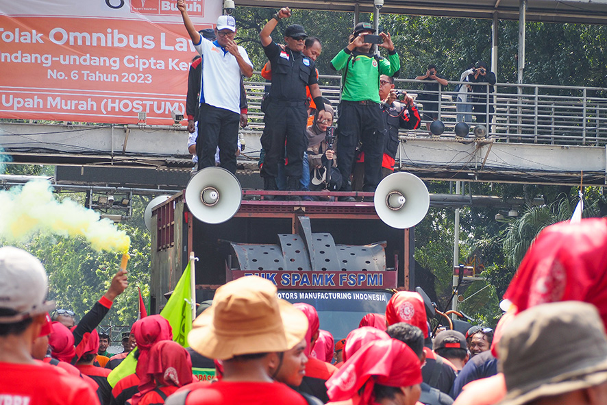27日に抗議デモ　中央ジャカルタに4000人　タペラ導入に揺れる見解