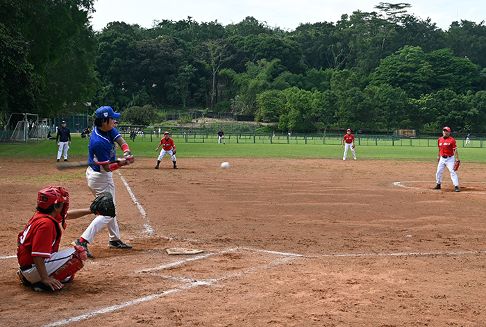 27チームが熱戦　後期リーグが開幕　ＪＪＣソフトボール部  