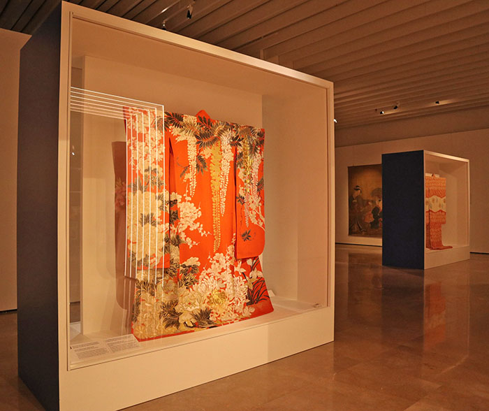 国立博物館で日イ染織展 東京国立博物館と共催