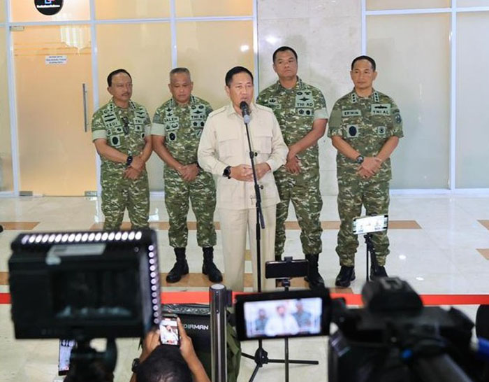 国防副大臣国会後会見　日本ＯＳＡ供与、国会承認強調