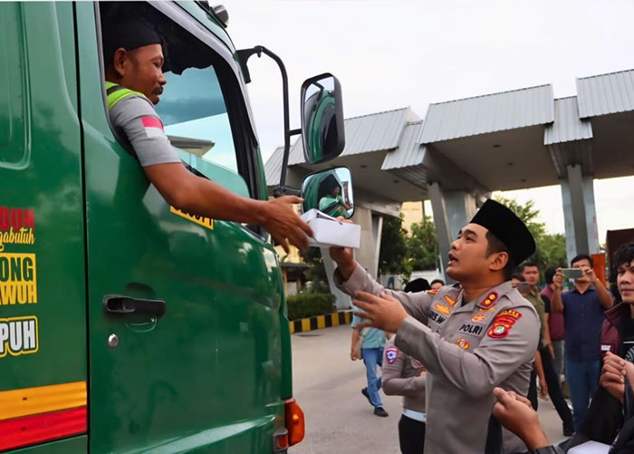 ▼タクジルの配布