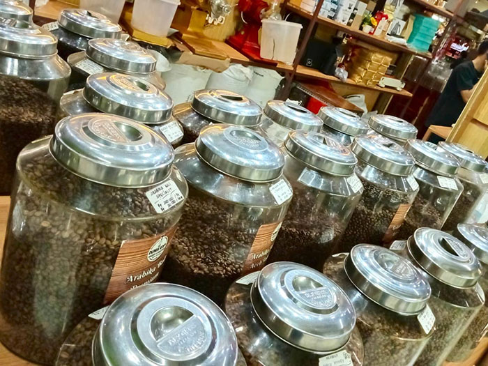 コーヒー天国の小さな冒険　南ジャカルタ　パサール・サンタ