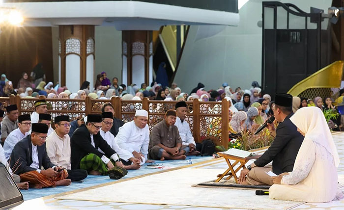 ▼ヌズルル・クルアーン記念行事