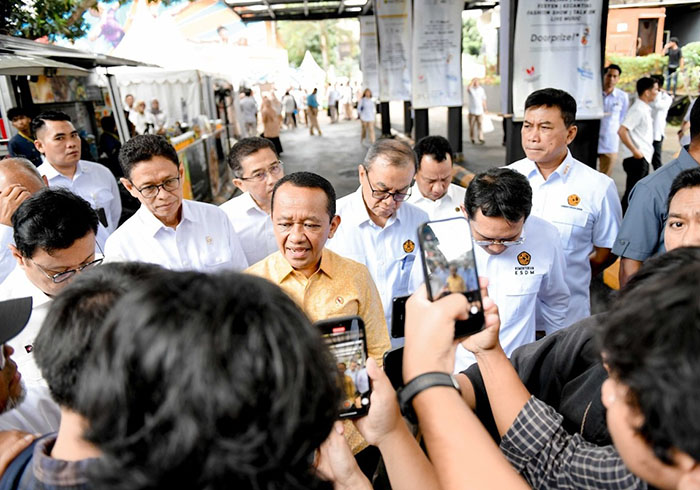 中東緊迫で原油高騰　補助金燃料据え置き
